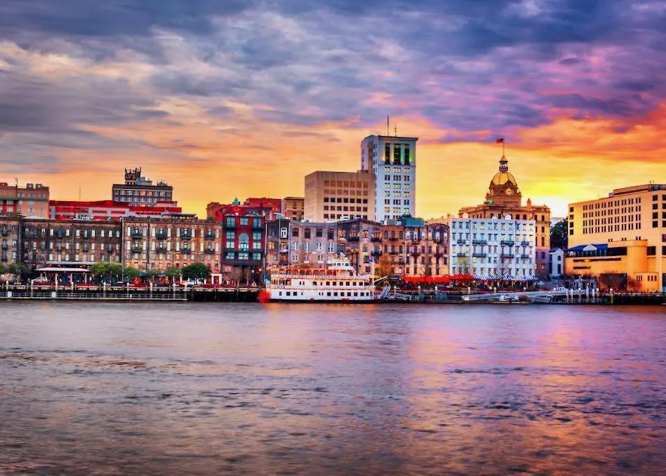 17 E Jones Garden Apartment Savannah 0*,  United States